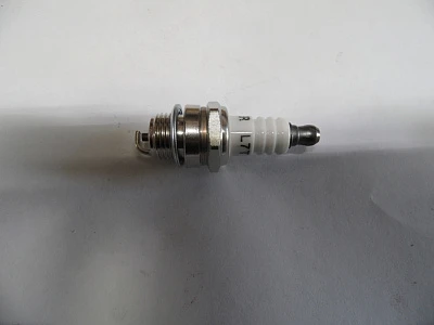 Свеча зажигания б/пилы 4500/5200/5800