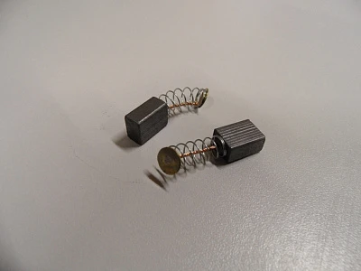 Щетка угольная МТЦ-160 6х9х12мм