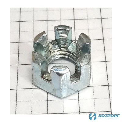 Гайка вала заднего хода