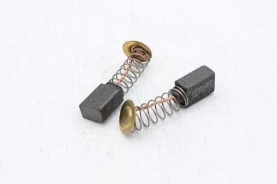 Щетка угольная ВАРЯГ ФЭ-1600 D 6*9*15 мм