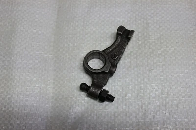 Коромысло выпускного клапана МБ-905